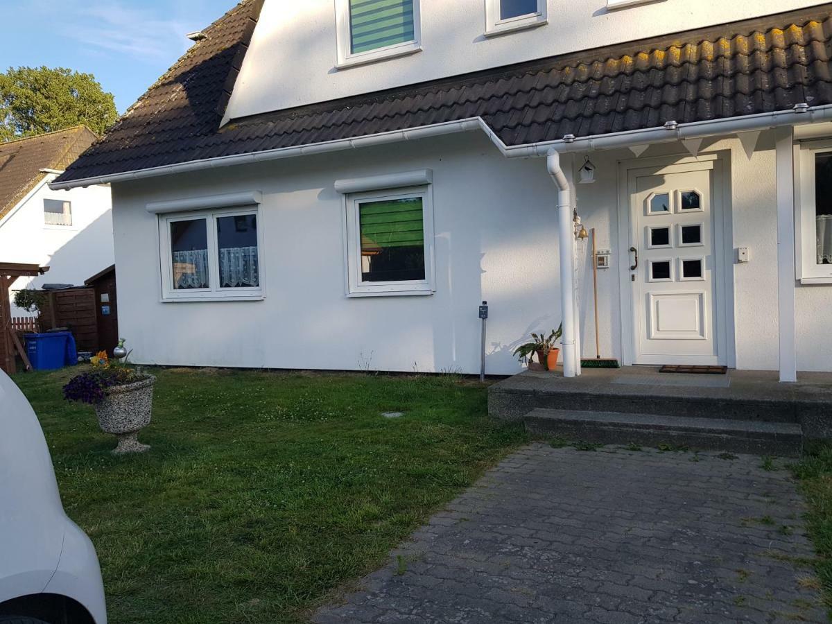 Ferienwohnung Am Teich Lutow Exterior foto
